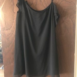 Express dress, never worn. Size medium. Paid 90.00. Sell for 20.00